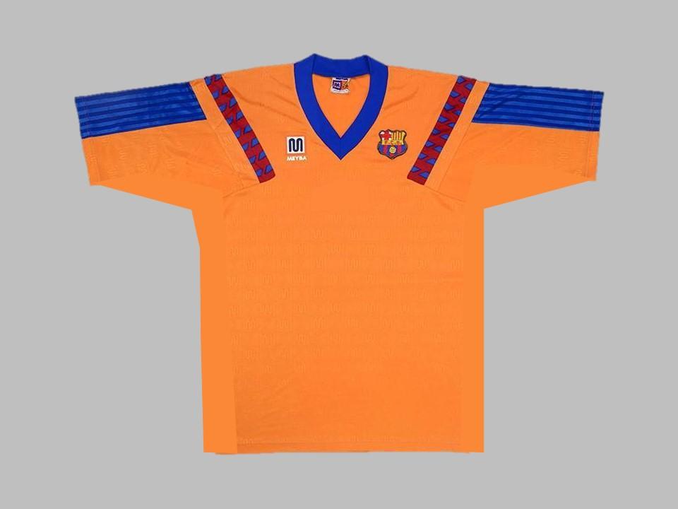 1992 1993 Barcelona Away Shirt