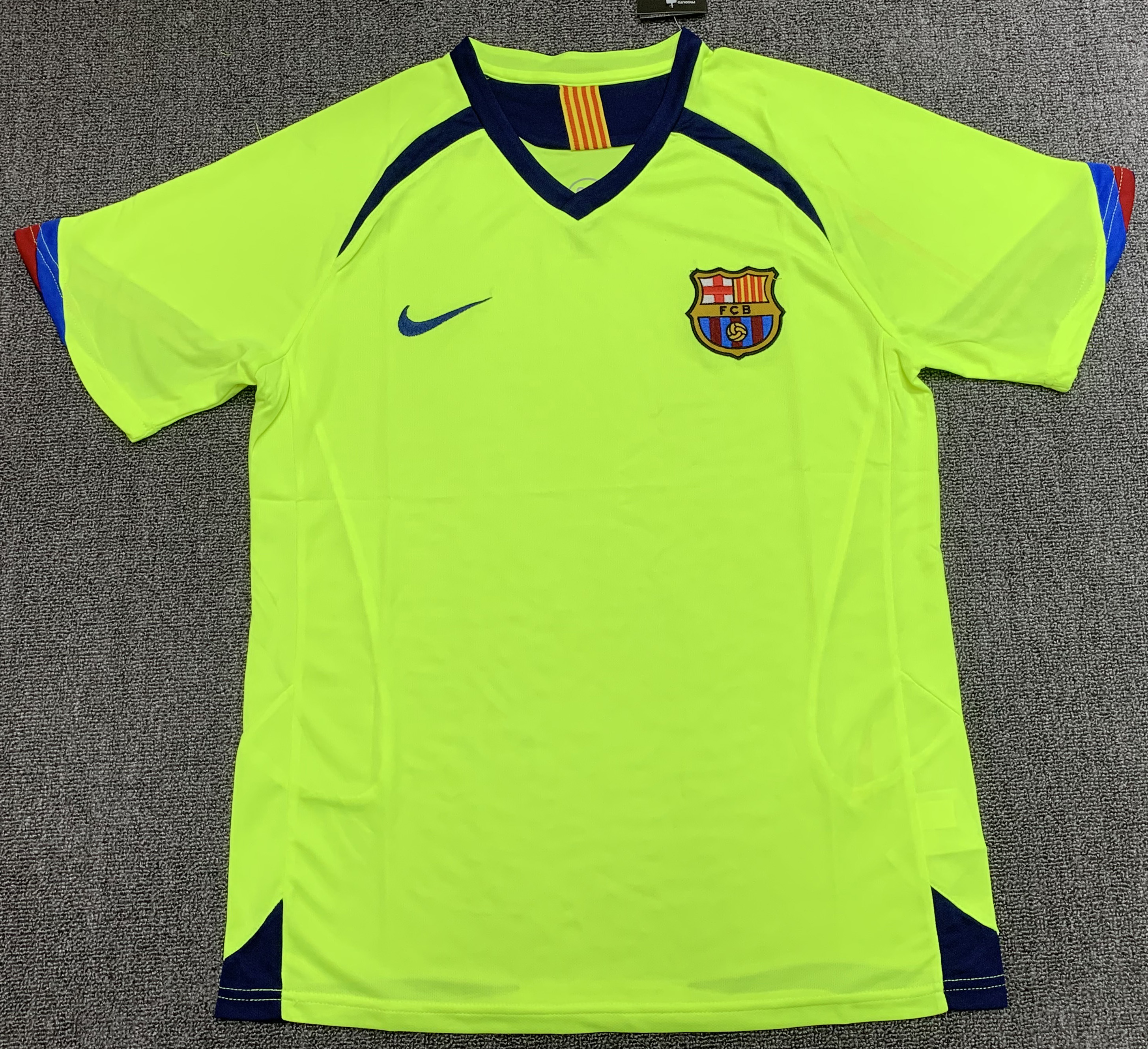 2005-2006 Barcelona Away Jersey