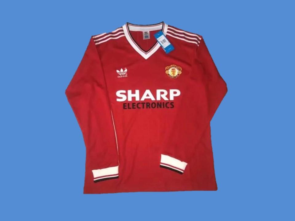 1982 1983 Manchester United Home Long Sleeves Jersey