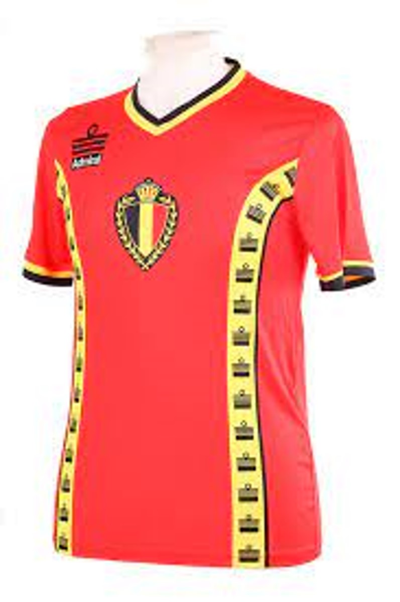 1982 Belgique Domicile Maillot